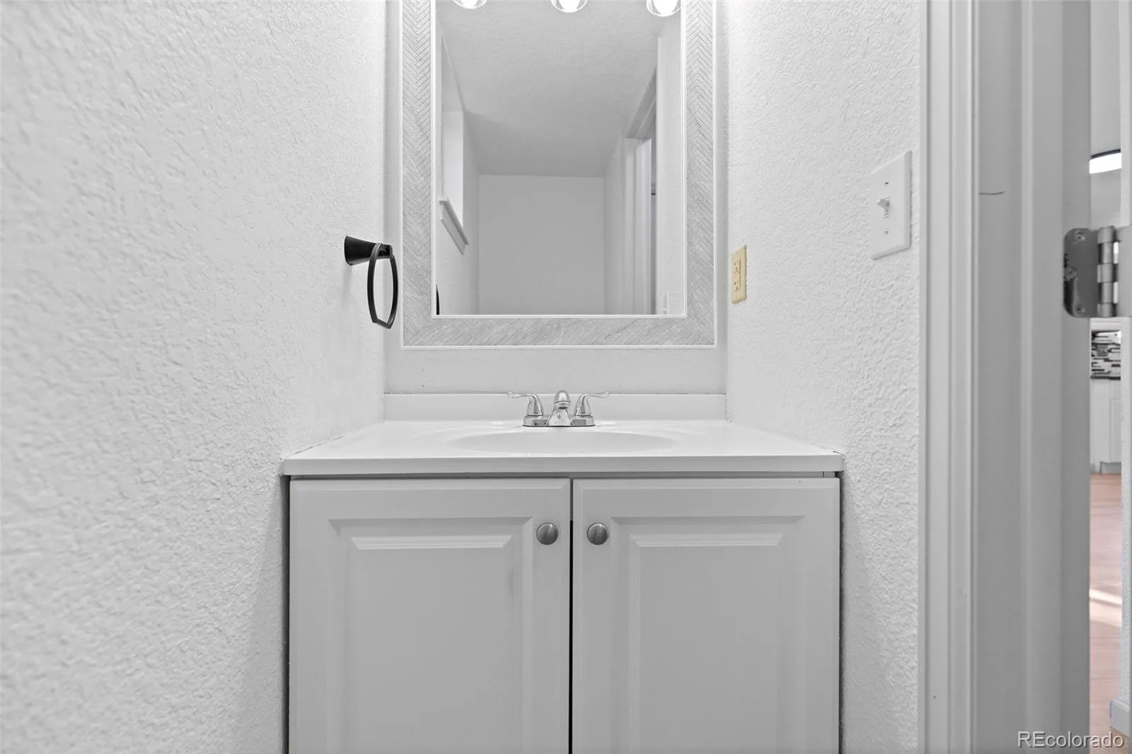 4215 S Ireland Court Aurora CO 80013 | MLS #REC1658282 08192026225354 1600 11