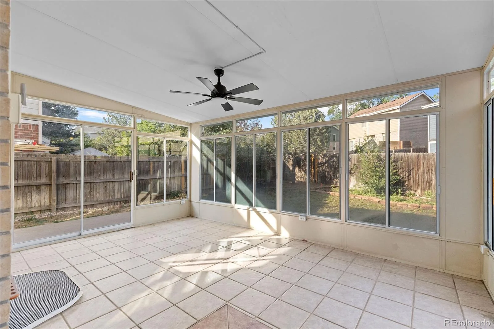 4215 S Ireland Court Aurora CO 80013 | MLS #REC1658282 08192026225354 1600 26