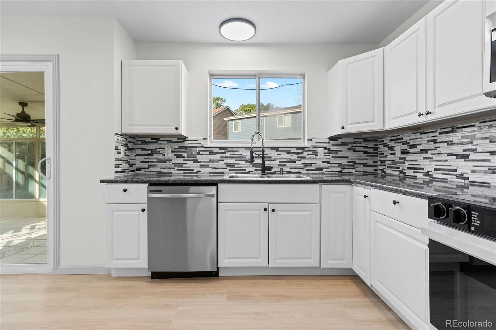 4215 S Ireland Court Aurora CO 80013 | MLS #REC1658282 08192026225354 1600 4