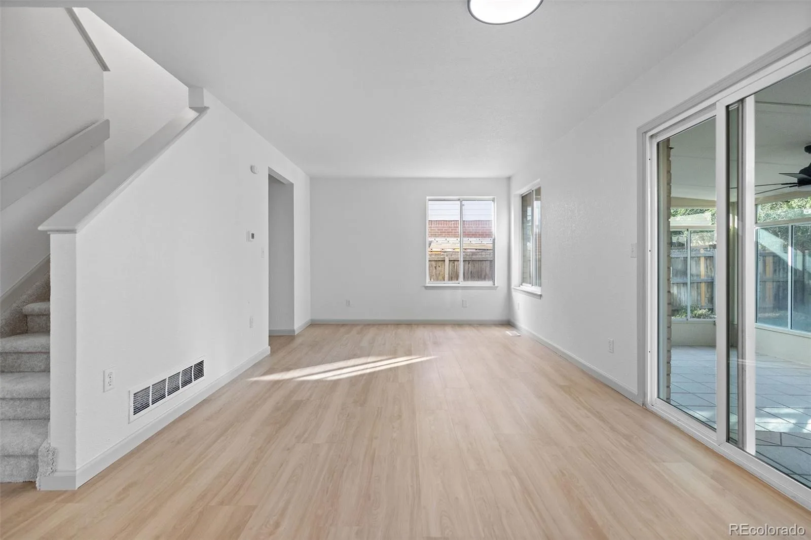4215 S Ireland Court Aurora CO 80013 | MLS #REC1658282 08192026225354 1600 8