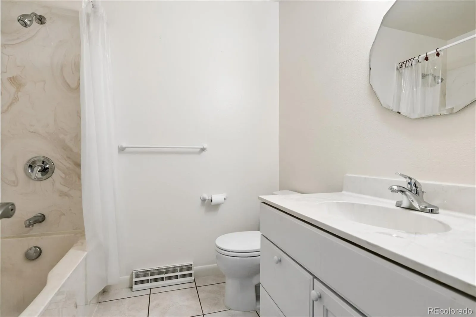 8005 E Princeton Avenue Denver CO 80237 MLS #REC1660278 05182026223546 1600 14