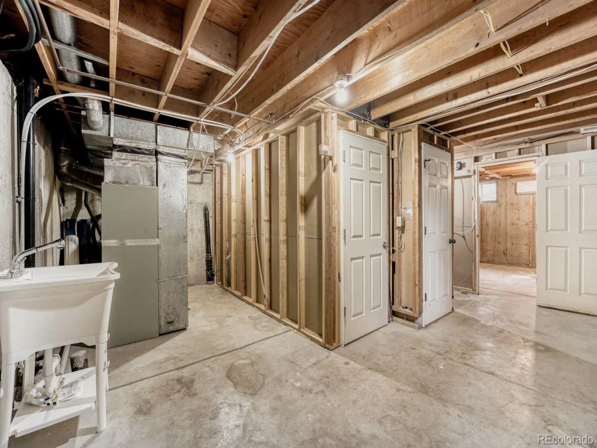 200 S Dearborn Circle Aurora CO 80012 MLS #REC1660752 06092026072347 1200 15