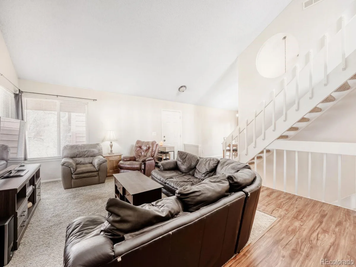 200 S Dearborn Circle Aurora CO 80012 MLS #REC1660752 06092026072347 1200 4