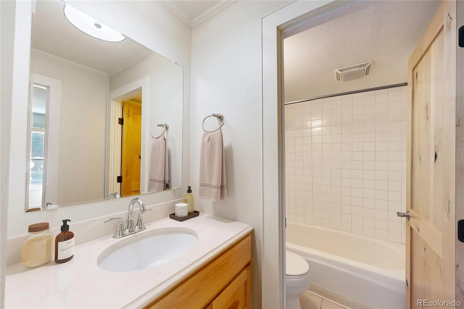 2 Adams Street #105 Denver CO 80206 | MLS #REC1668136 08272026172123 1600 13