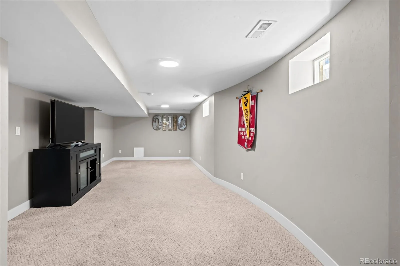 2643 N York Street Denver CO 80205 | MLS #REC1668205 09302026174509 1600 18