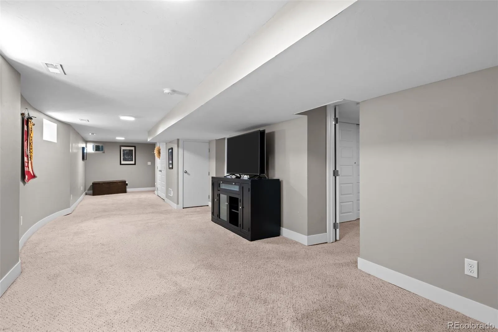 2643 N York Street Denver CO 80205 | MLS #REC1668205 09302026174509 1600 19