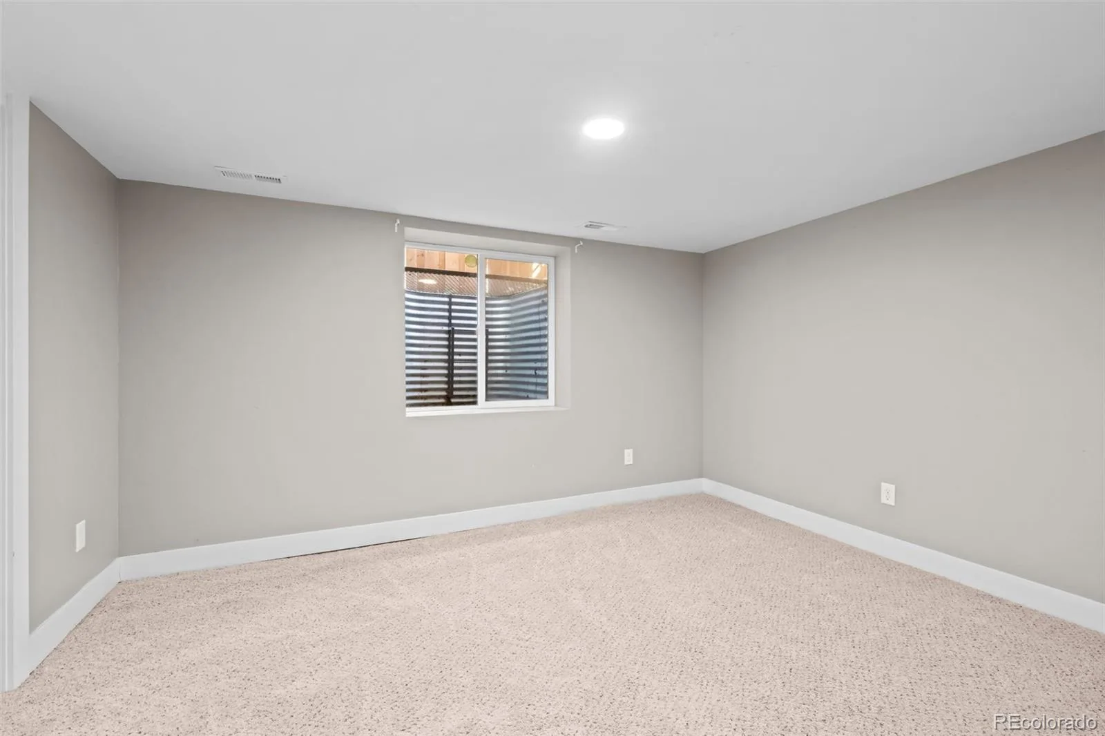 2643 N York Street Denver CO 80205 | MLS #REC1668205 09302026174509 1600 21