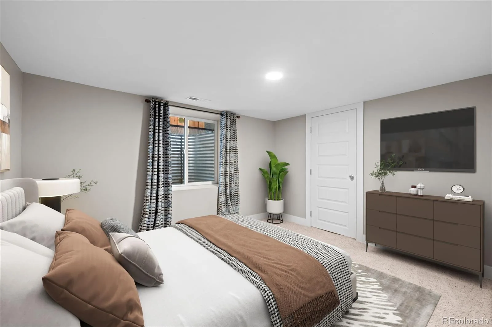 2643 N York Street Denver CO 80205 | MLS #REC1668205 09302026174509 1600 23