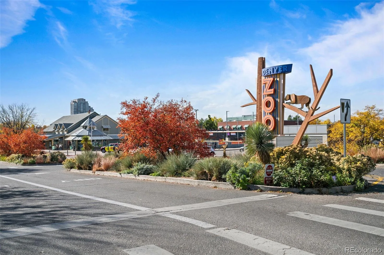 2643 N York Street Denver CO 80205 | MLS #REC1668205 09302026174509 1600 37