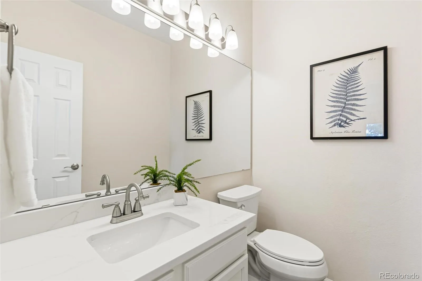 5790 S Danube Circle Aurora CO 80015 | MLS #REC1668327 08232026182553 1600 20