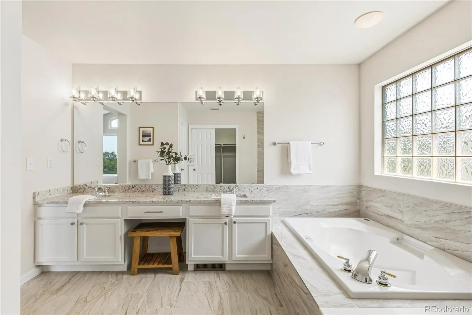 5790 S Danube Circle Aurora CO 80015 | MLS #REC1668327 08232026182553 1600 26