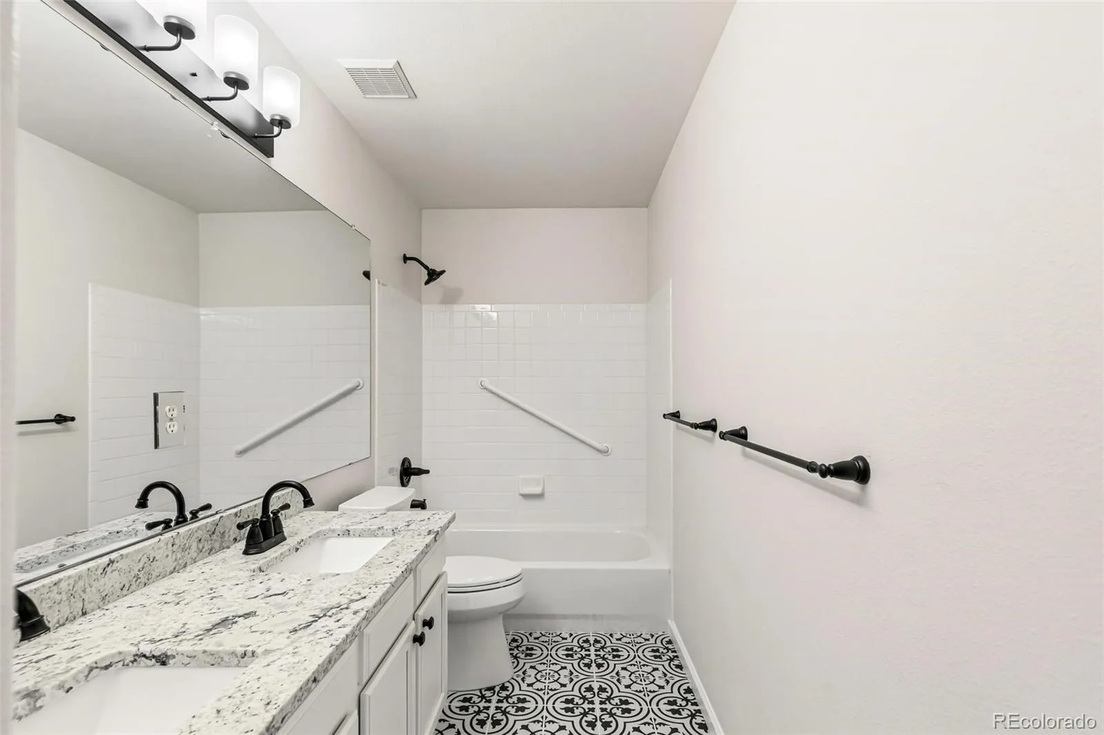 5790 S Danube Circle Aurora CO 80015 | MLS #REC1668327 08232026182553 1600 30