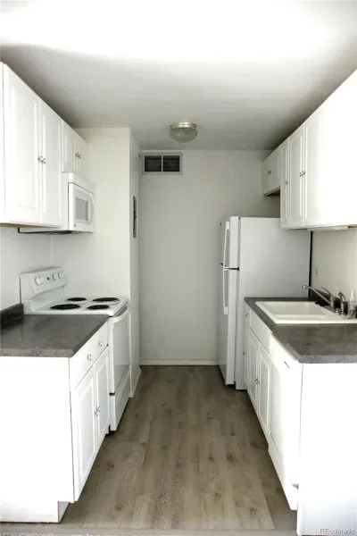 10211 Ura Lane #2-208 Thornton CO 80260 MLS #REC1668348 03312026145339 800 7