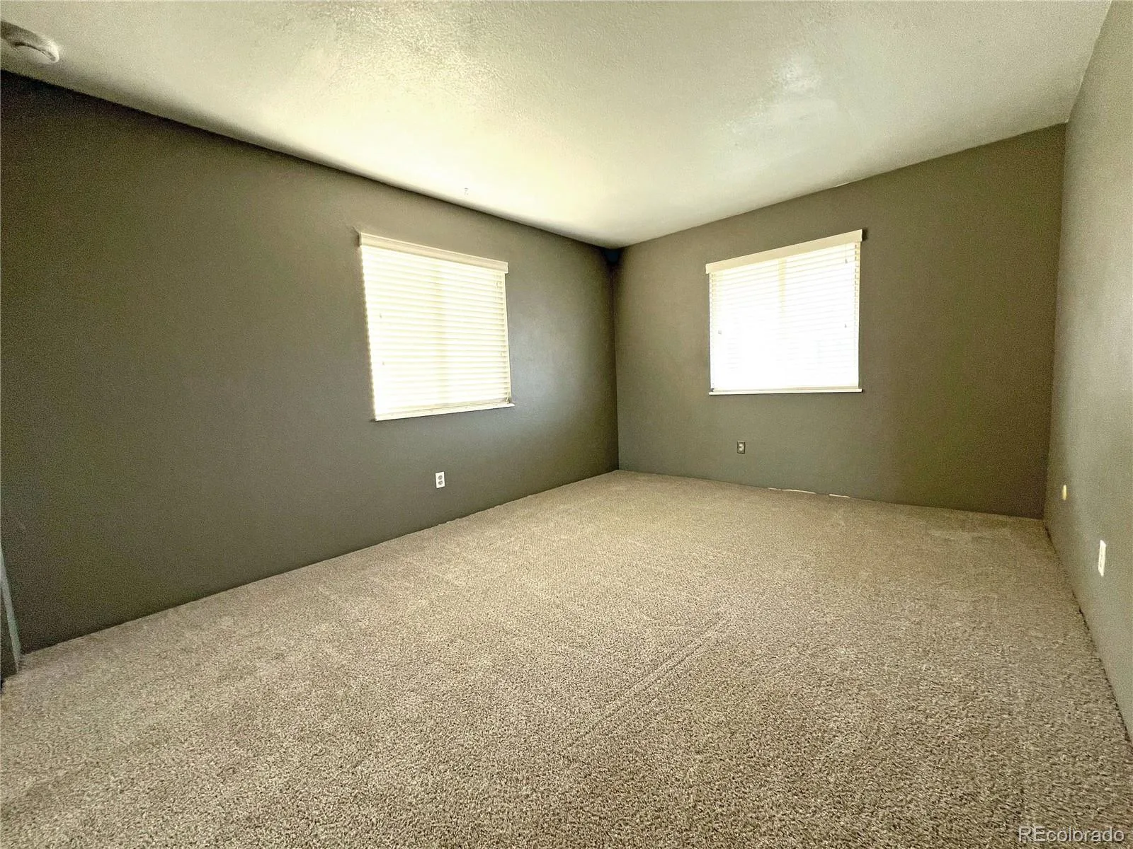 10211 Ura Lane #2-208 Thornton CO 80260 | MLS #REC1668348 08112026201555 1600 19