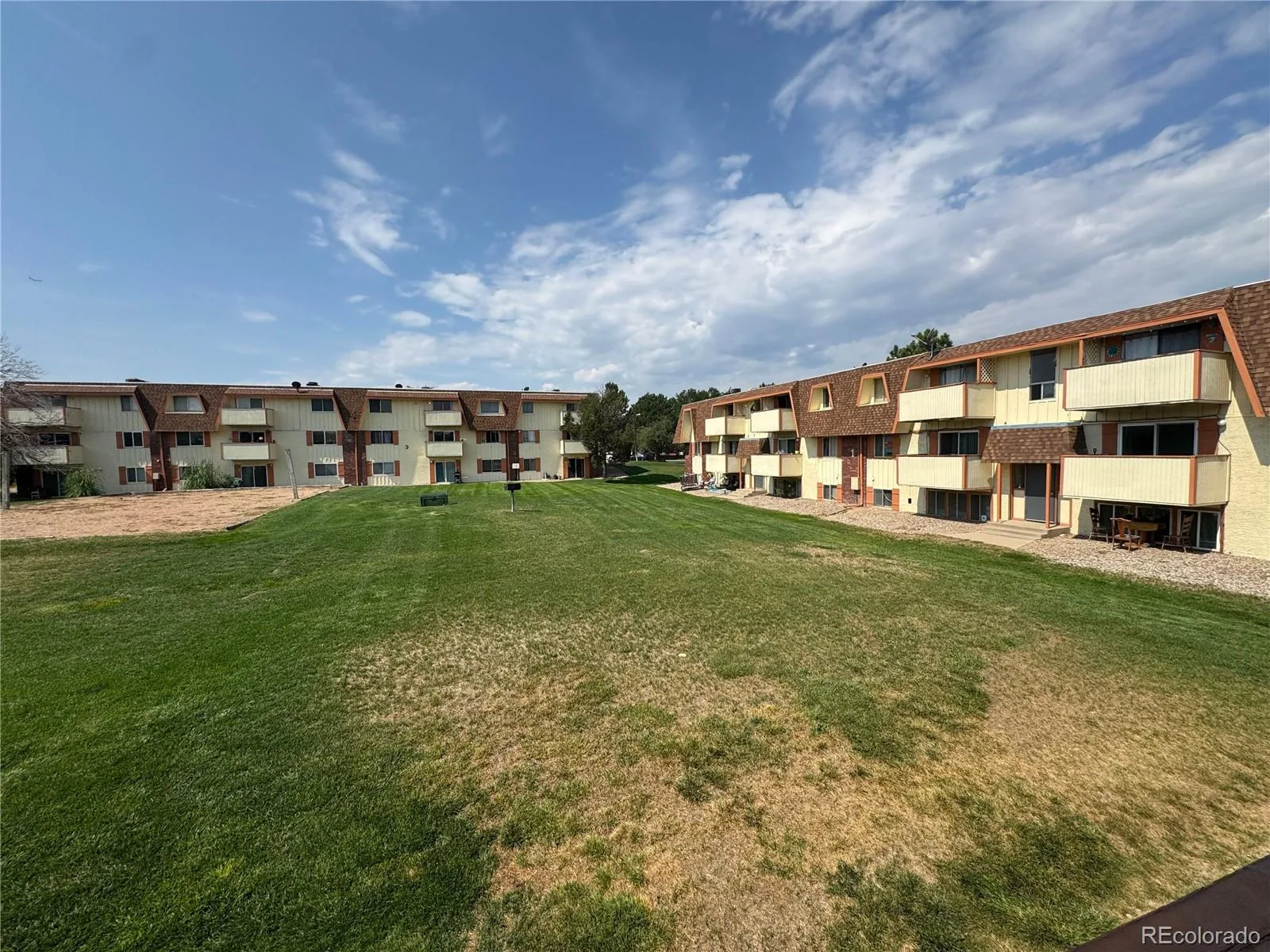 10211 Ura Lane #2-208 Thornton CO 80260 | MLS #REC1668348 08112026201555 1600 25