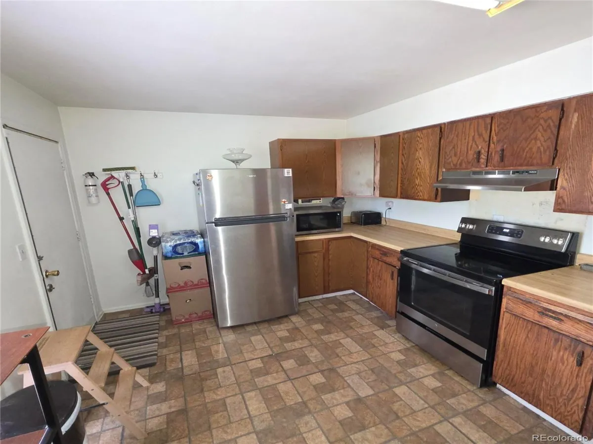 1036 Mobile Street Aurora CO 80011 MLS #REC1668430 05062026230742 1200 7