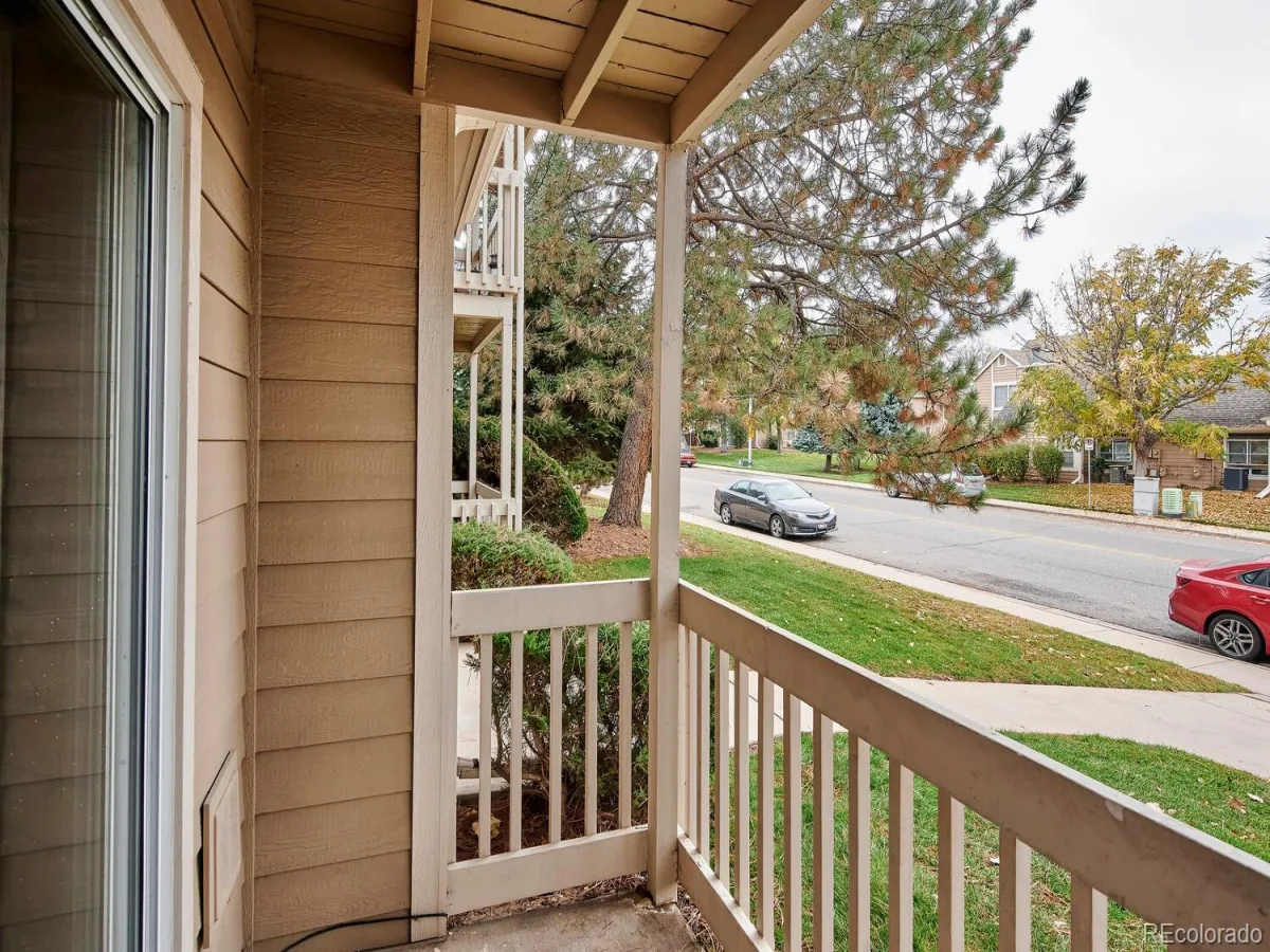 1960 S Xanadu Way #101 Aurora CO 80014 | MLS #REC1668522 08242026161003 1200 14
