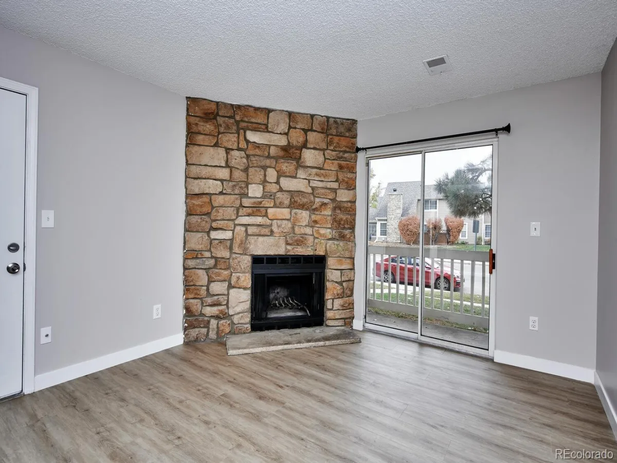 1960 S Xanadu Way #101 Aurora CO 80014 | MLS #REC1668522 08242026161003 1200 4