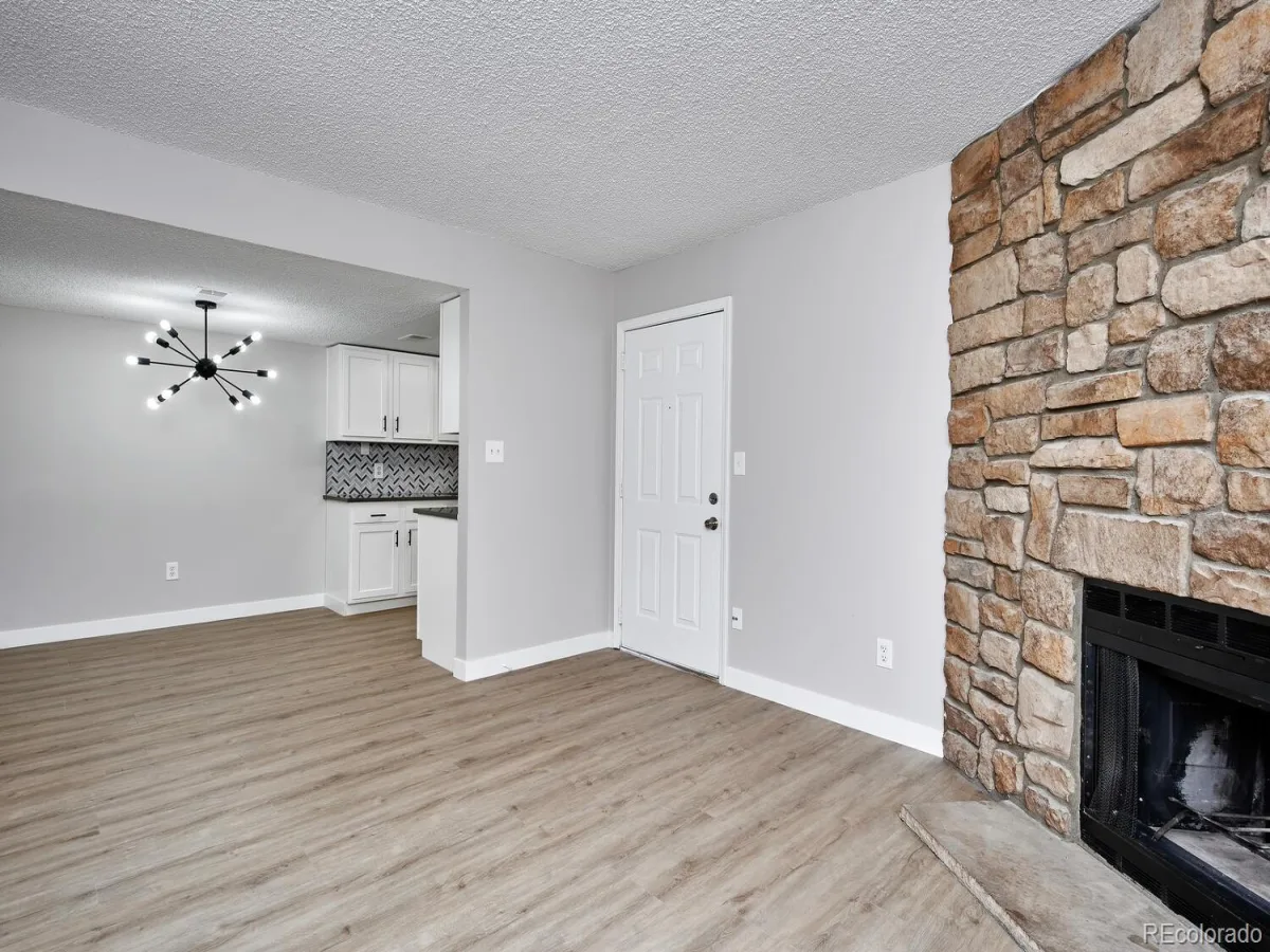 1960 S Xanadu Way #101 Aurora CO 80014 | MLS #REC1668522 08242026161003 1200 5