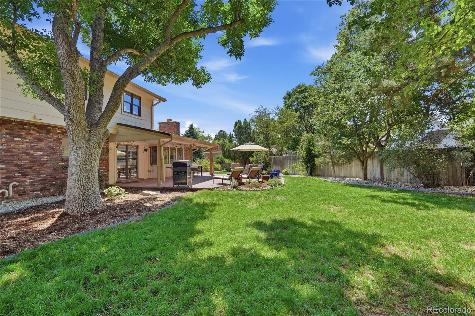 4075 S Poplar Way Denver CO 80237 | MLS #REC1669392 08292026224407 1600 39