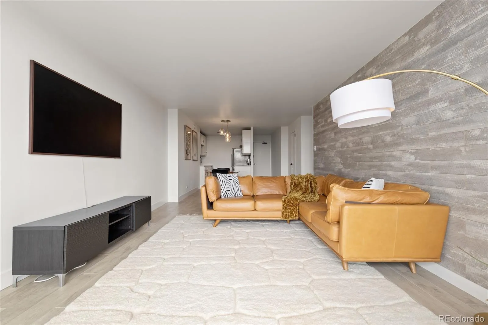 04142026051947 1600 22