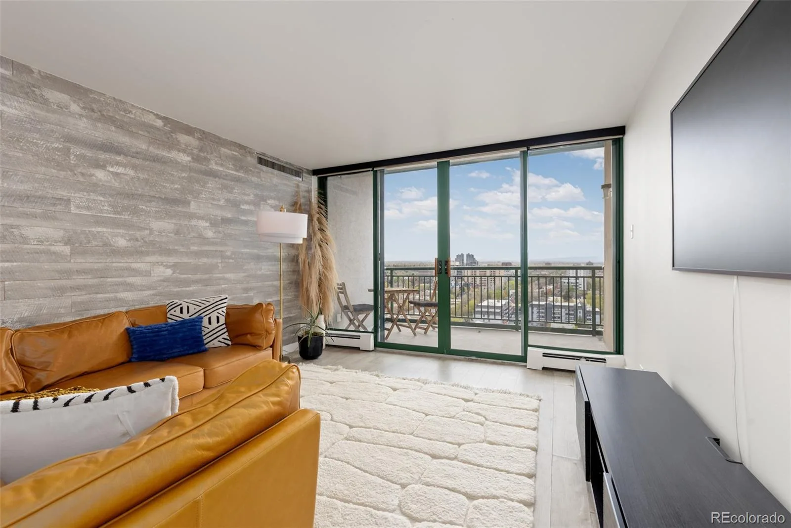 550 E 12th Avenue #1905 Denver CO 80203 MLS #REC1669411 07102026180155 1600 18