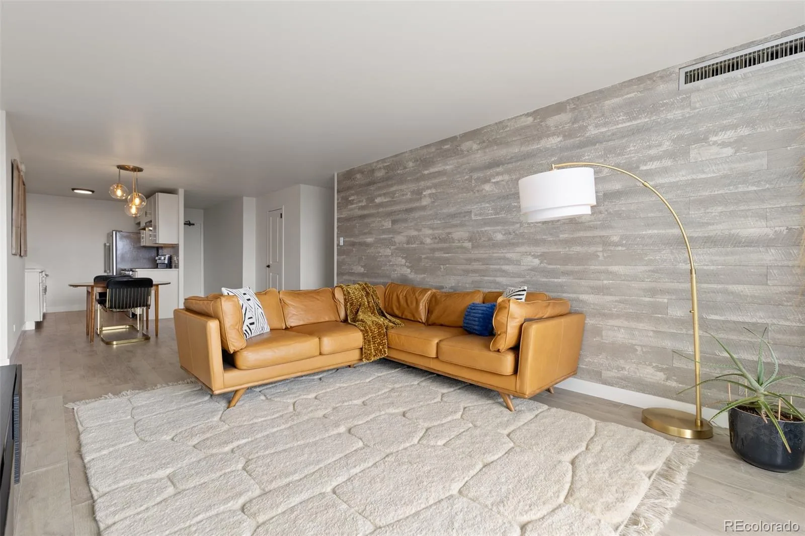 550 E 12th Avenue #1905 Denver CO 80203 MLS #REC1669411 07102026180155 1600 21