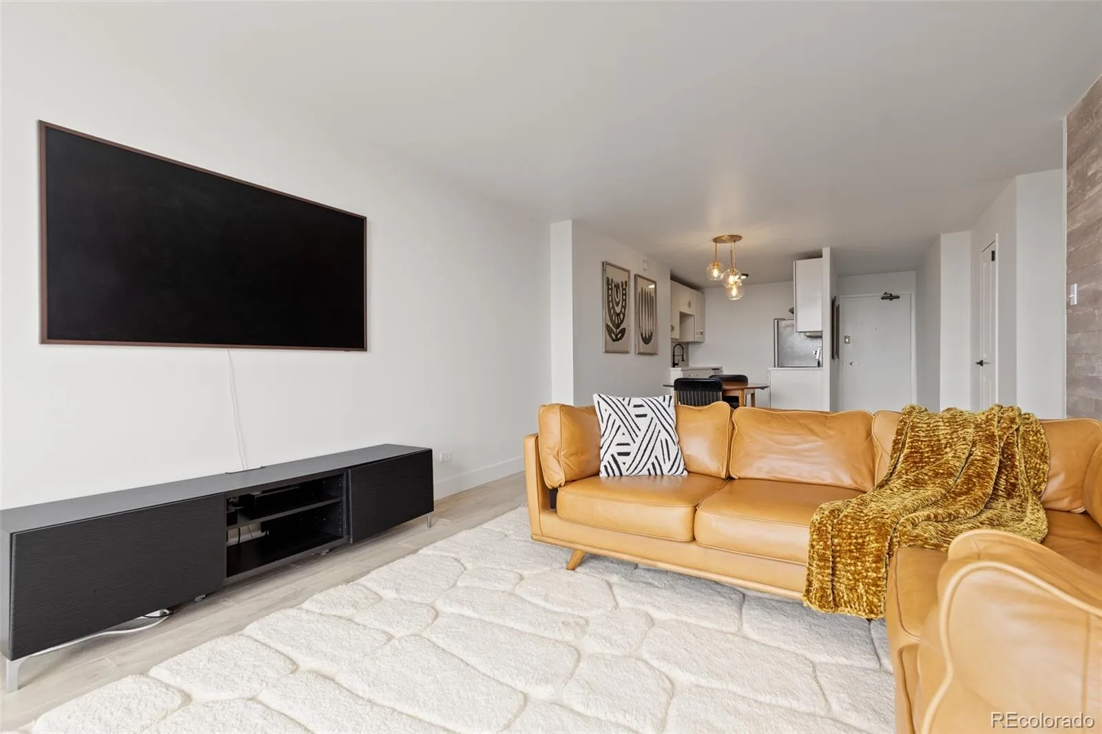 550 E 12th Avenue #1905 Denver CO 80203 MLS #REC1669411 07102026180155 1600 23