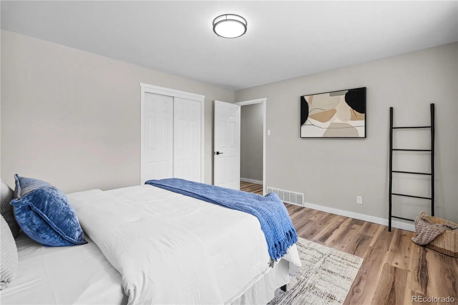 3541 N Monaco Parkway Denver CO 80207 MLS #REC1669824 05252026200810 1600 11