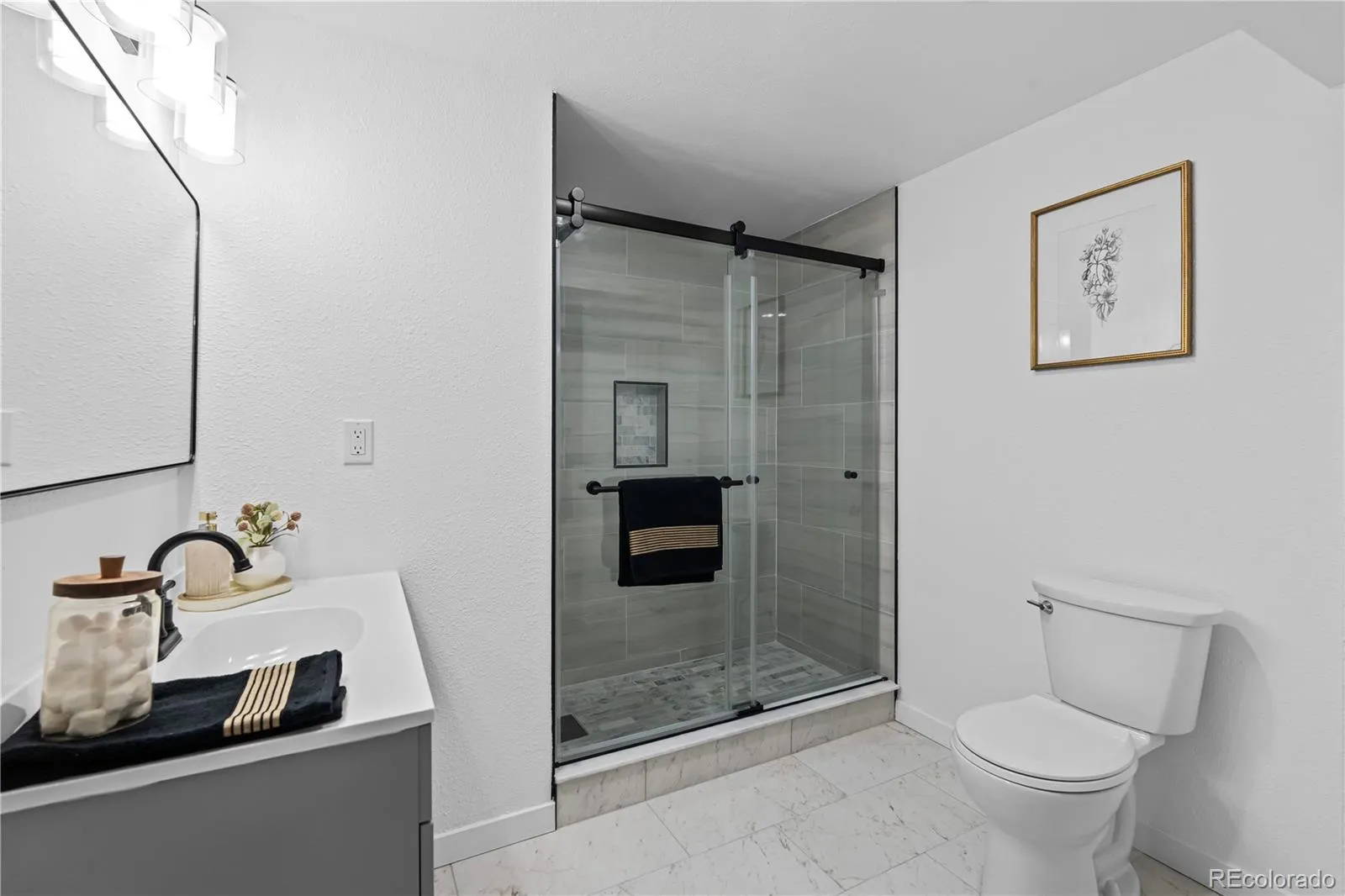 3541 N Monaco Parkway Denver CO 80207 MLS #REC1669824 05252026200810 1600 21