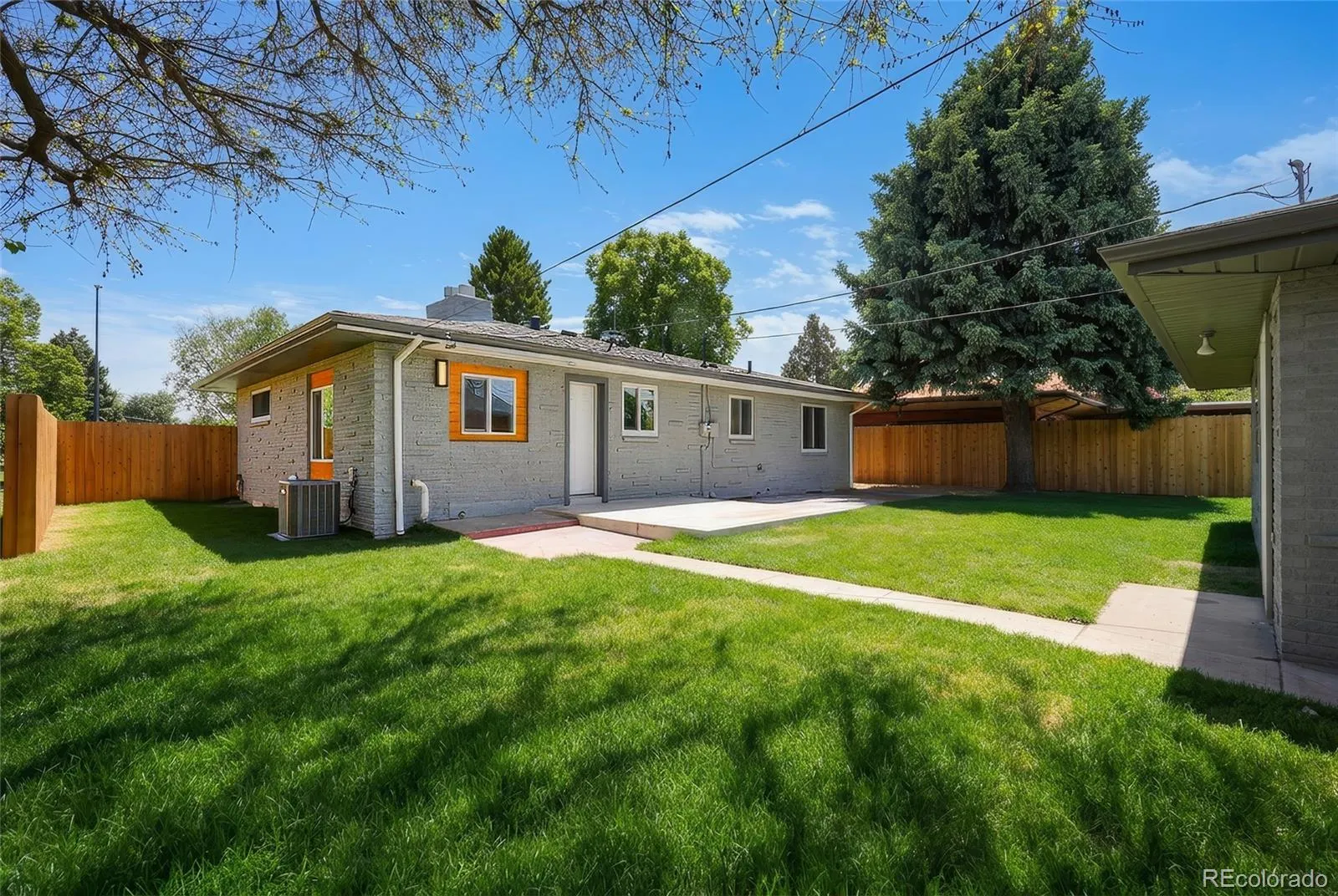 3541 N Monaco Parkway Denver CO 80207 MLS #REC1669824 05252026200810 1600 24