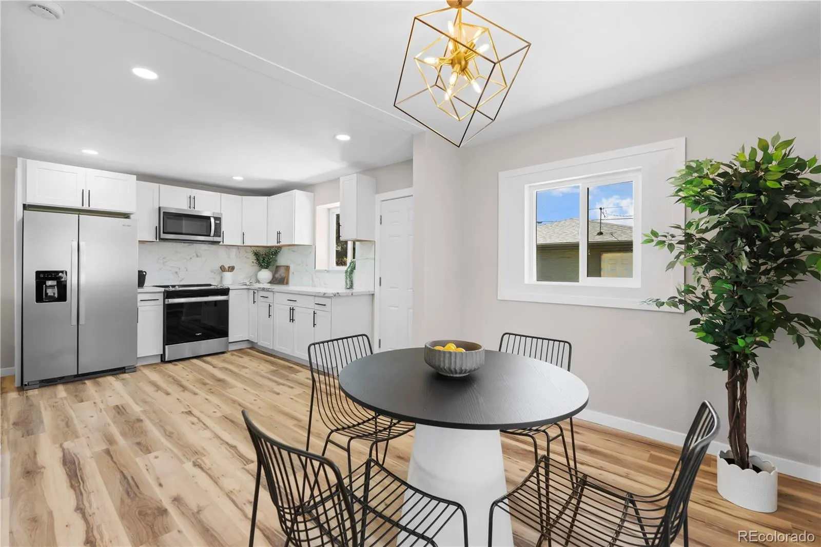 3541 N Monaco Parkway Denver CO 80207 MLS #REC1669824 05252026200810 1600 5