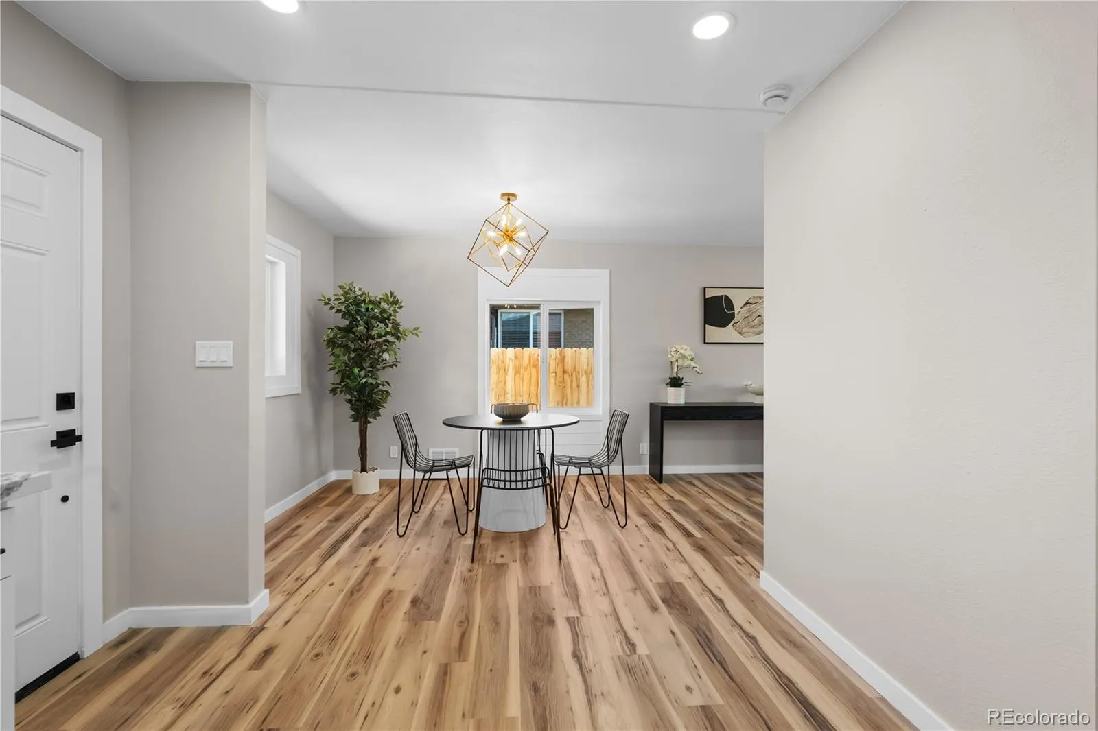 3541 N Monaco Parkway Denver CO 80207 MLS #REC1669824 05252026200810 1600 6