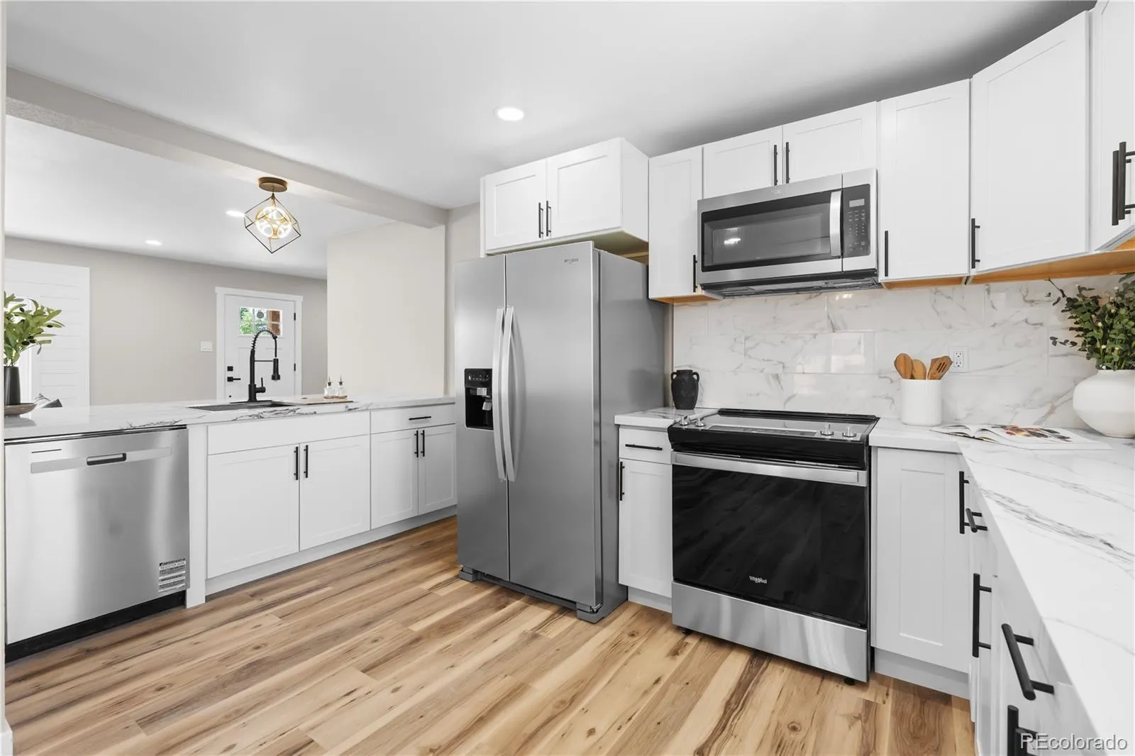 3541 N Monaco Parkway Denver CO 80207 MLS #REC1669824 05252026200810 1600 8