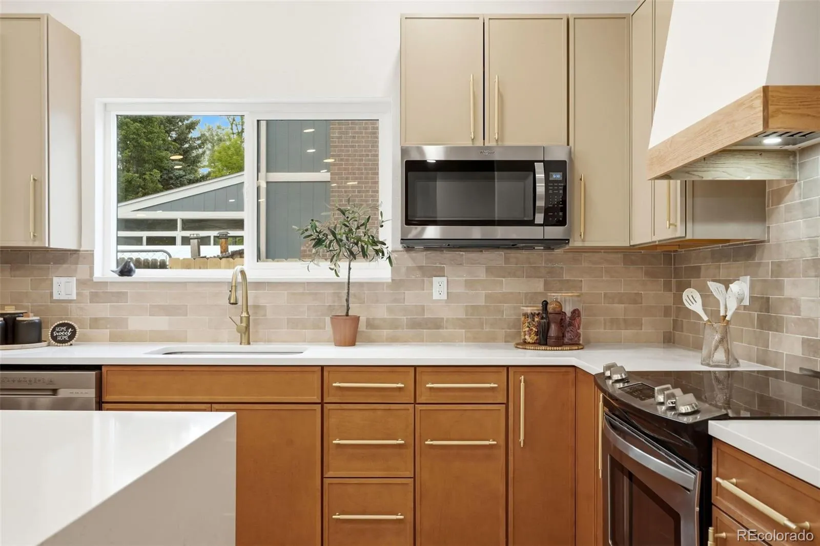 8191 Everett Way Arvada CO 80005 MLS #REC1671295 05232026092019 1600 11