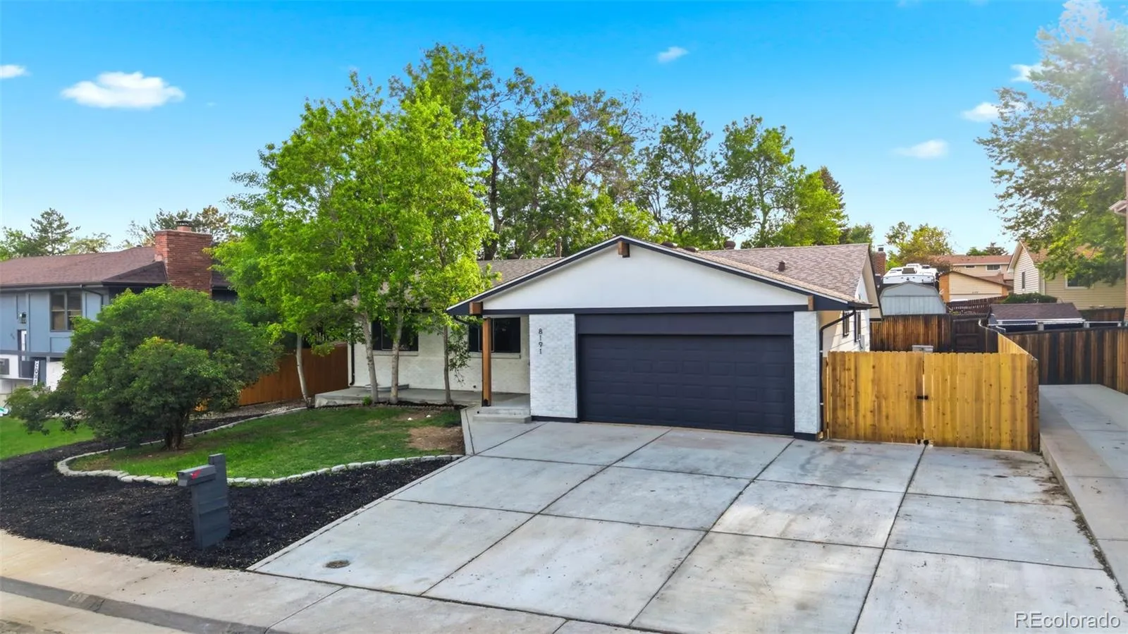 8191 Everett Way Arvada CO 80005 MLS #REC1671295 05232026092019 1600 44