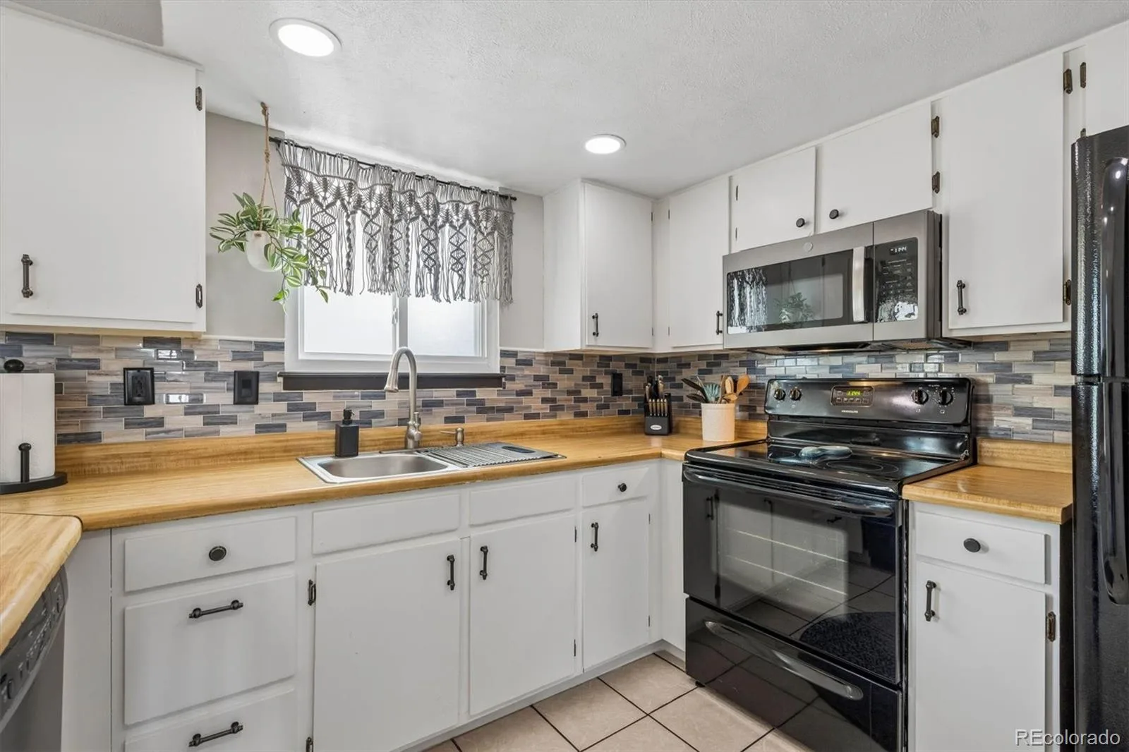 17495 E Chenango Drive Aurora CO 80015 | MLS #REC1671536 07302026031709 1600 10