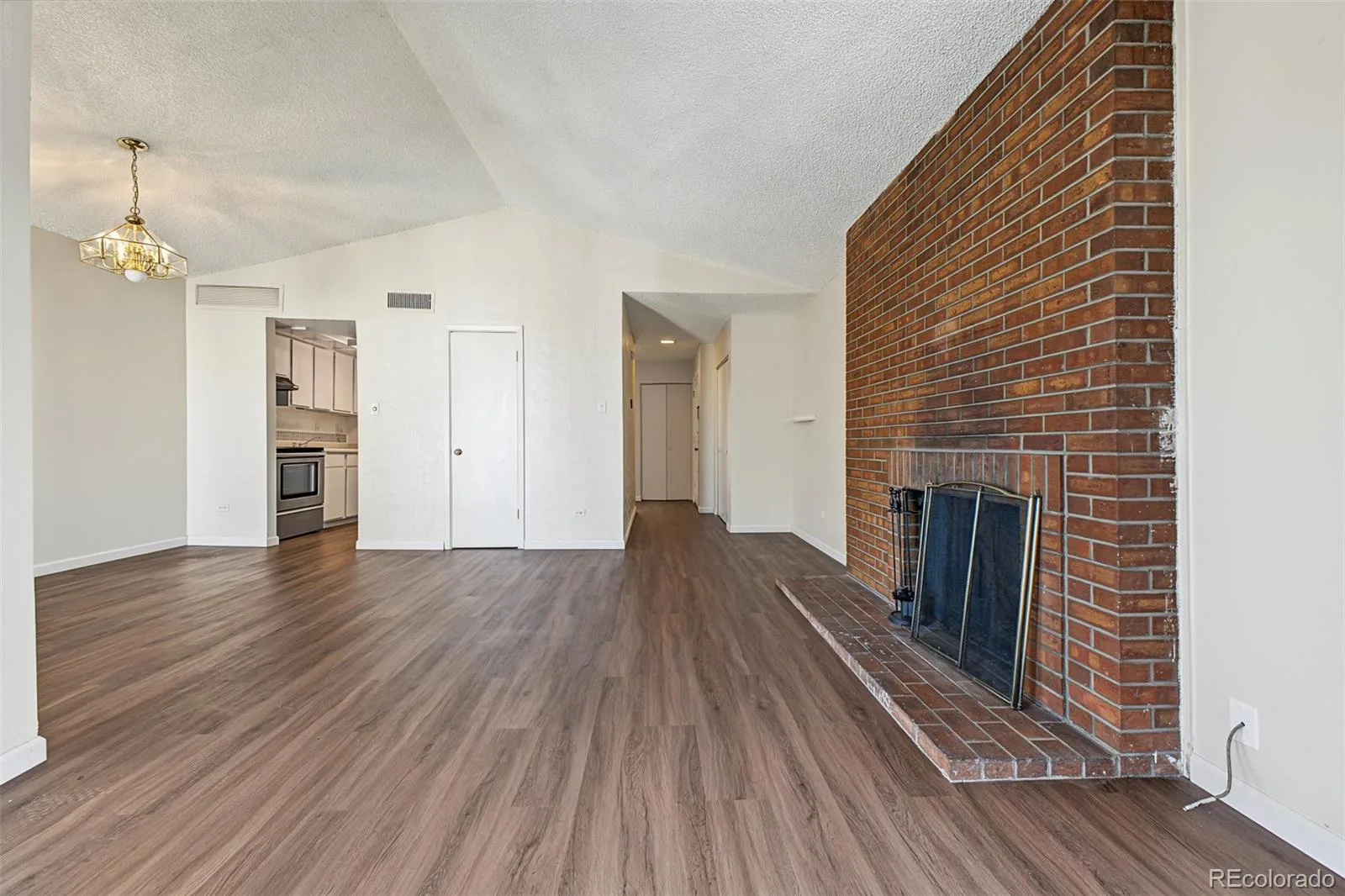 3436 S Locust Street #E #01 Denver CO 80222 | MLS #REC1674255 10072026042720 1600 11