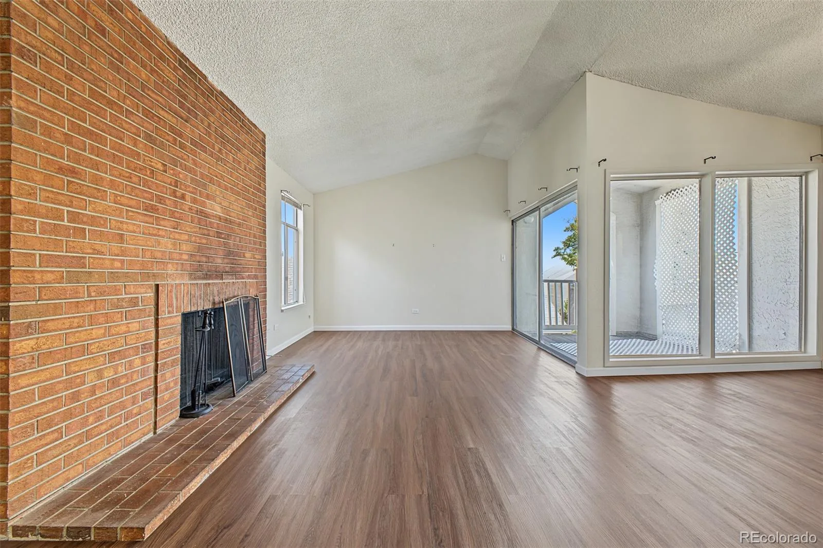 3436 S Locust Street #E #01 Denver CO 80222 | MLS #REC1674255 10072026042720 1600 8
