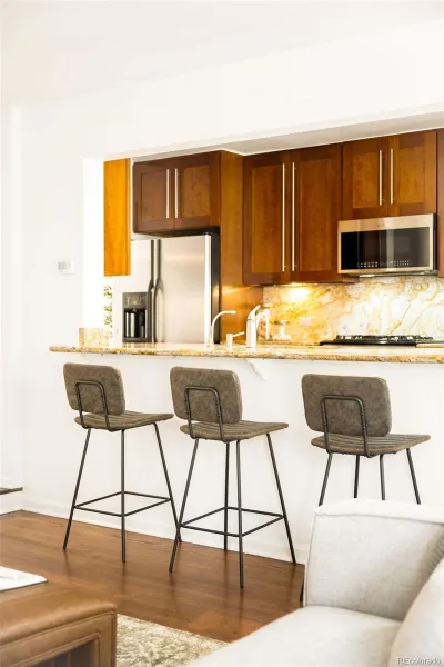 04162026160506 800 8