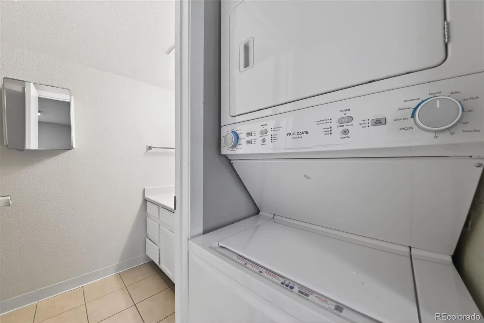 12366 W Nevada Place #204 Lakewood CO 80228 MLS #REC1681353 04012026161206 1600 18
