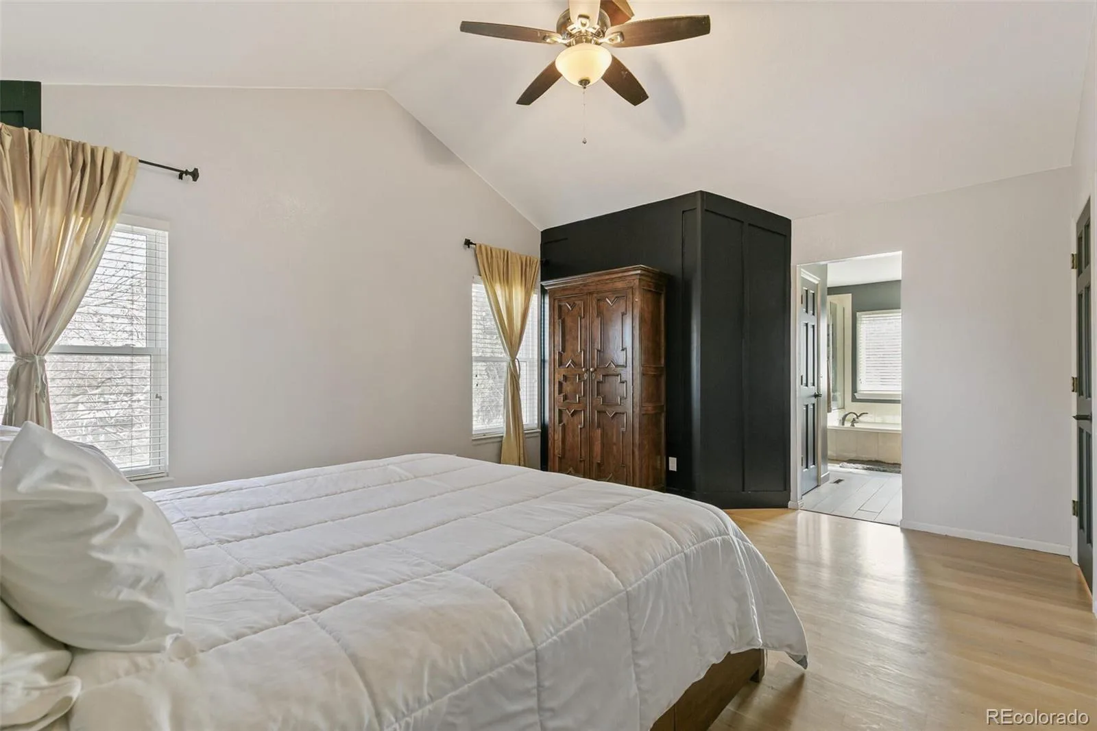 10233 King Court Westminster CO 80031 MLS #REC1682687 06102026011910 1600 22