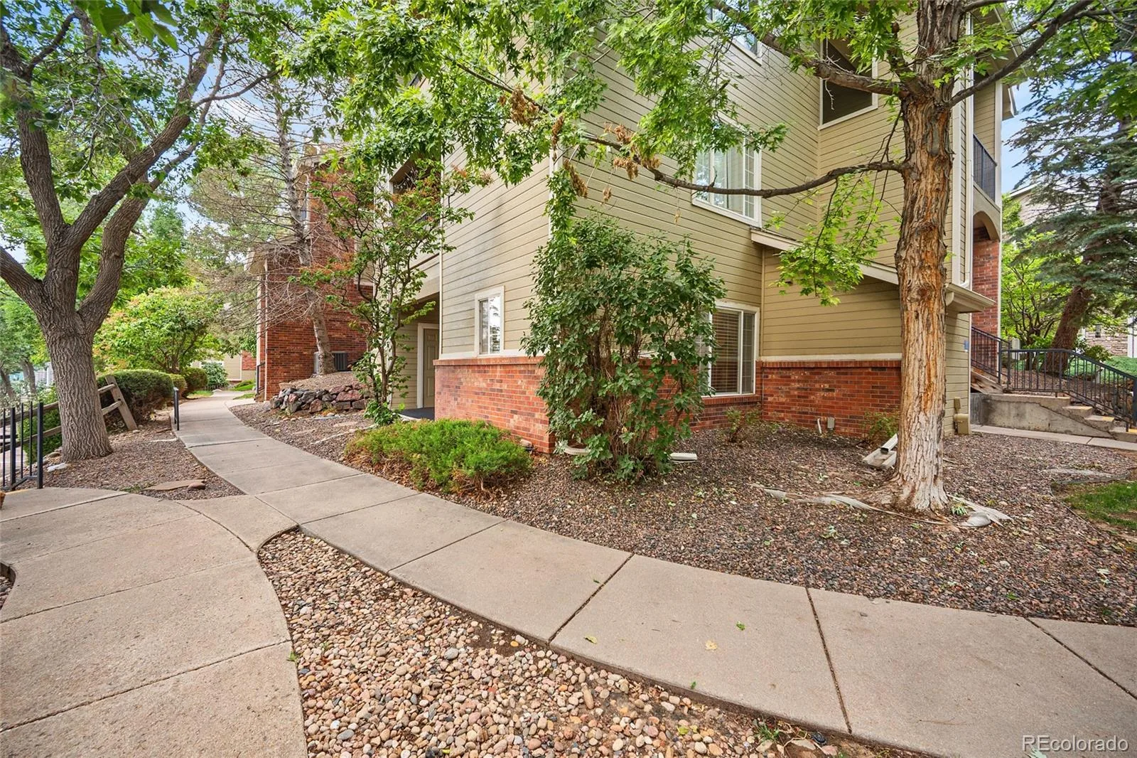 8400 S Upham Way #F22 Littleton CO 80128 | MLS #REC1684392 08032026221716 1600 1