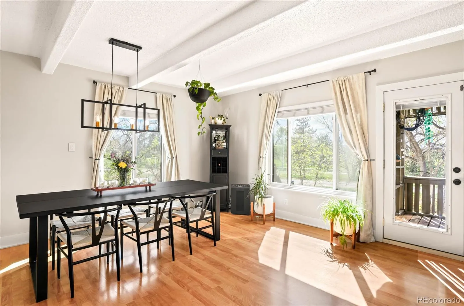 04172026185135 1600 0