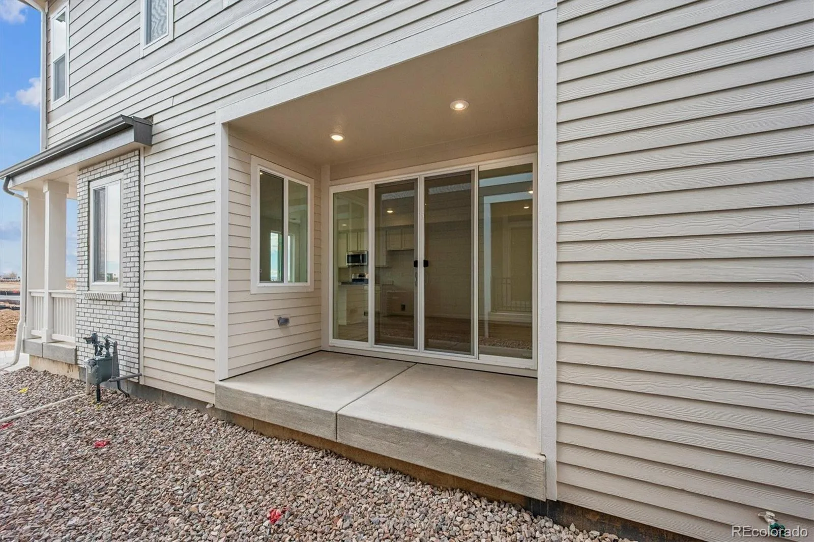 24121 E 30th Place Aurora CO 80019 | MLS #REC1685595 08212026192748 1600 19