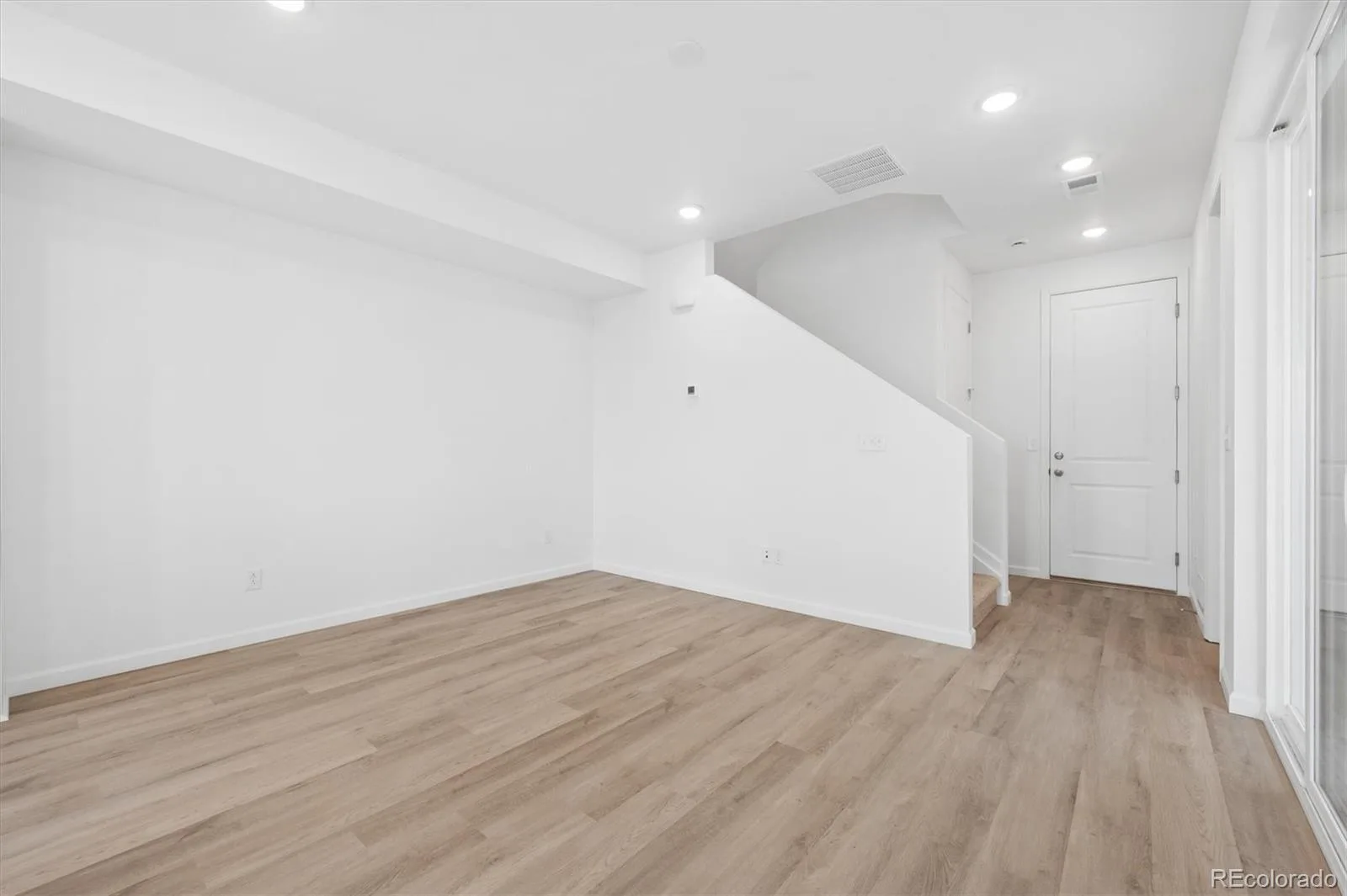24121 E 30th Place Aurora CO 80019 | MLS #REC1685595 08212026192748 1600 6
