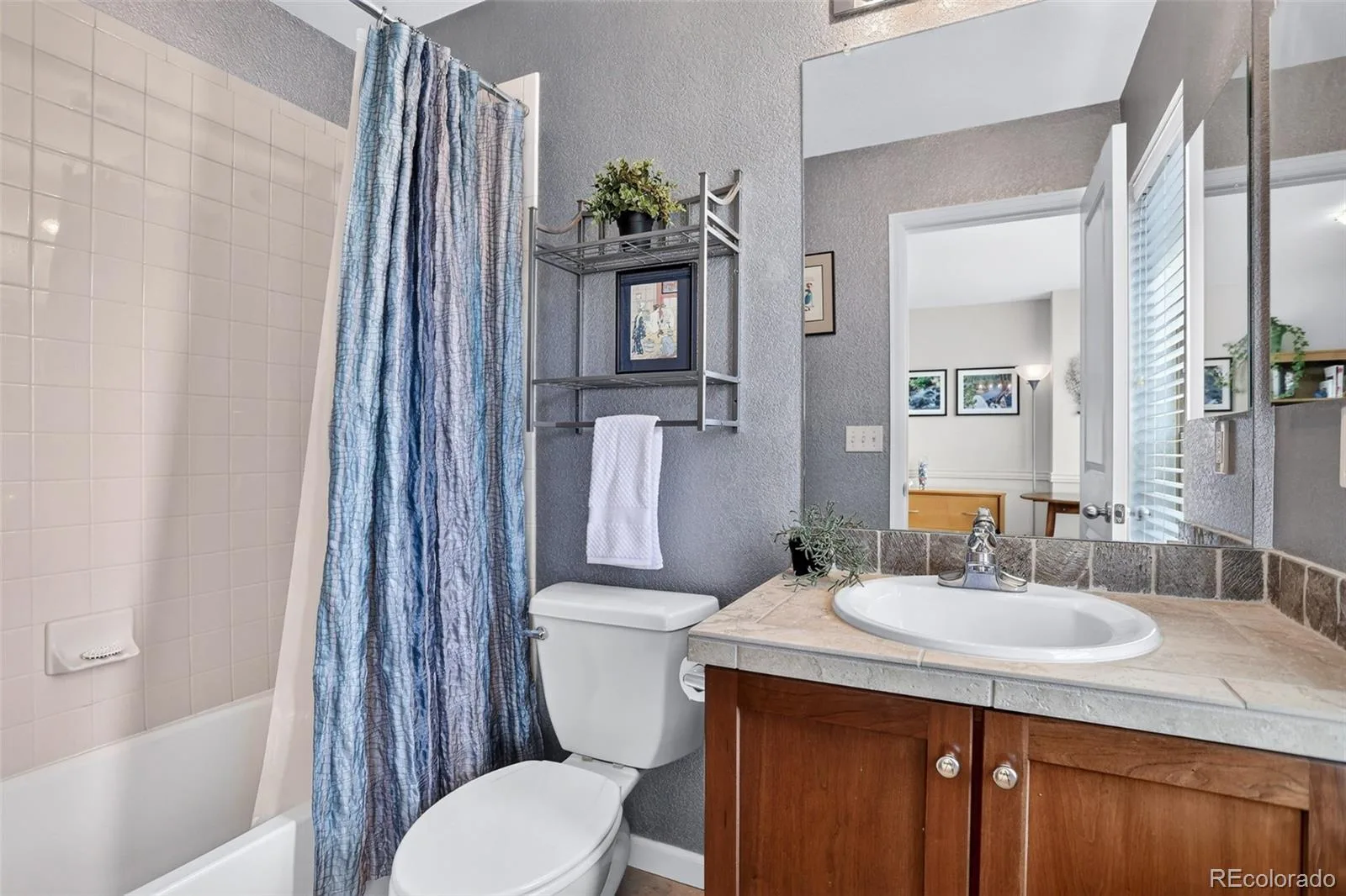 6907 W Virginia Place Lakewood CO 80226 | MLS #REC1687519 10102026234204 1600 18