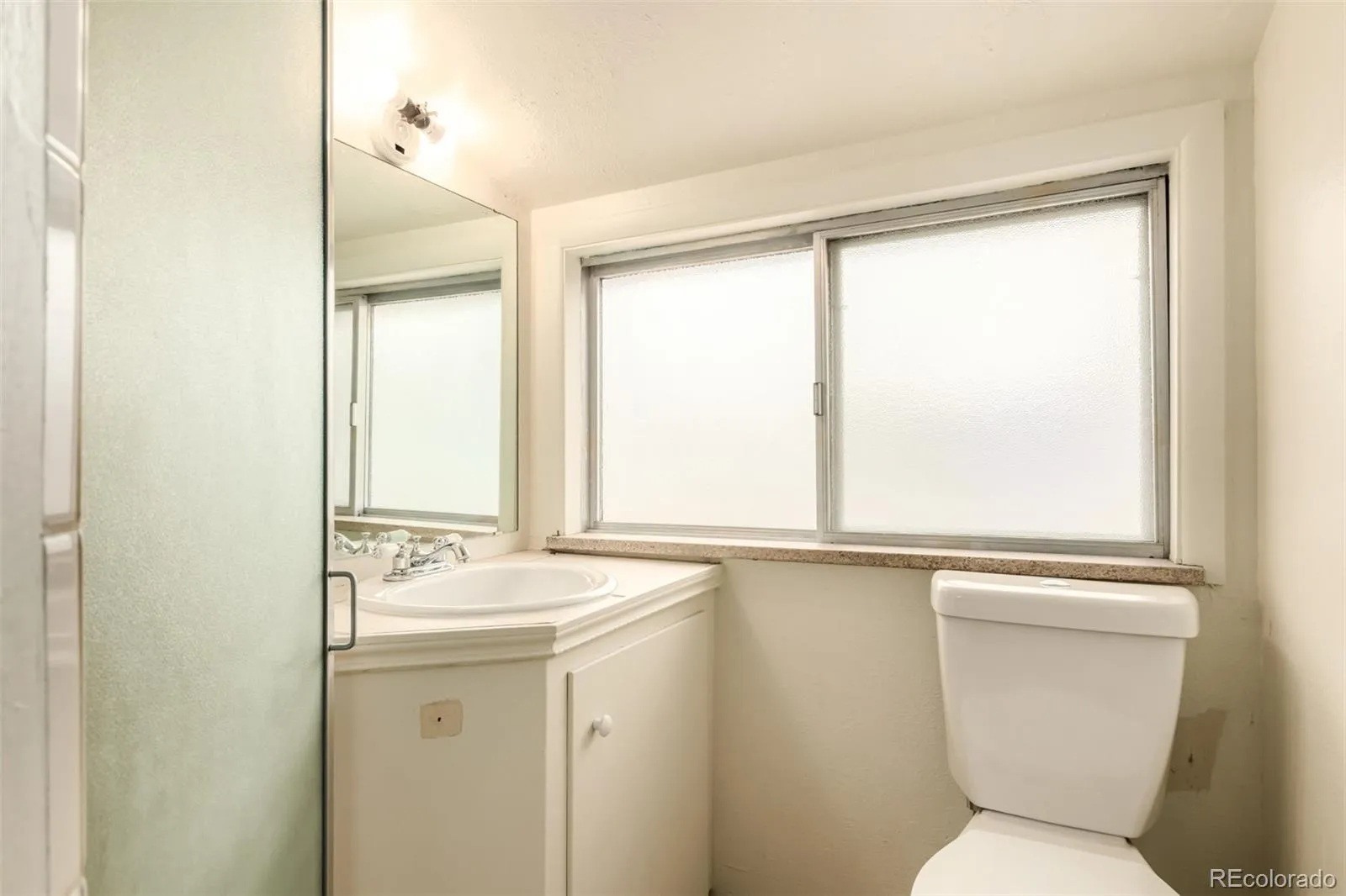 3246 W 53rd Avenue Denver CO 80221 MLS #REC1688097 05142026210821 1600 30