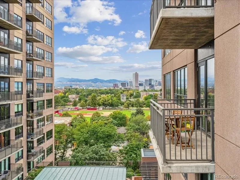 03262026003323 800 22