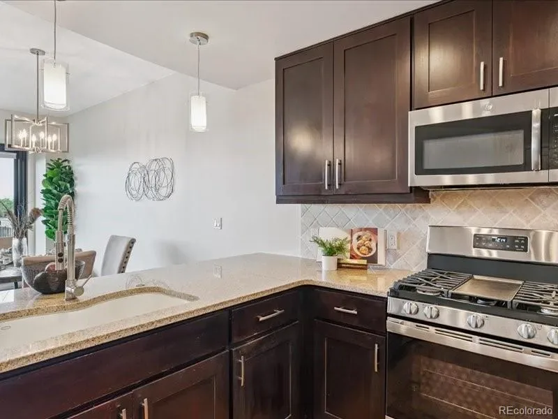 03262026003323 800 8